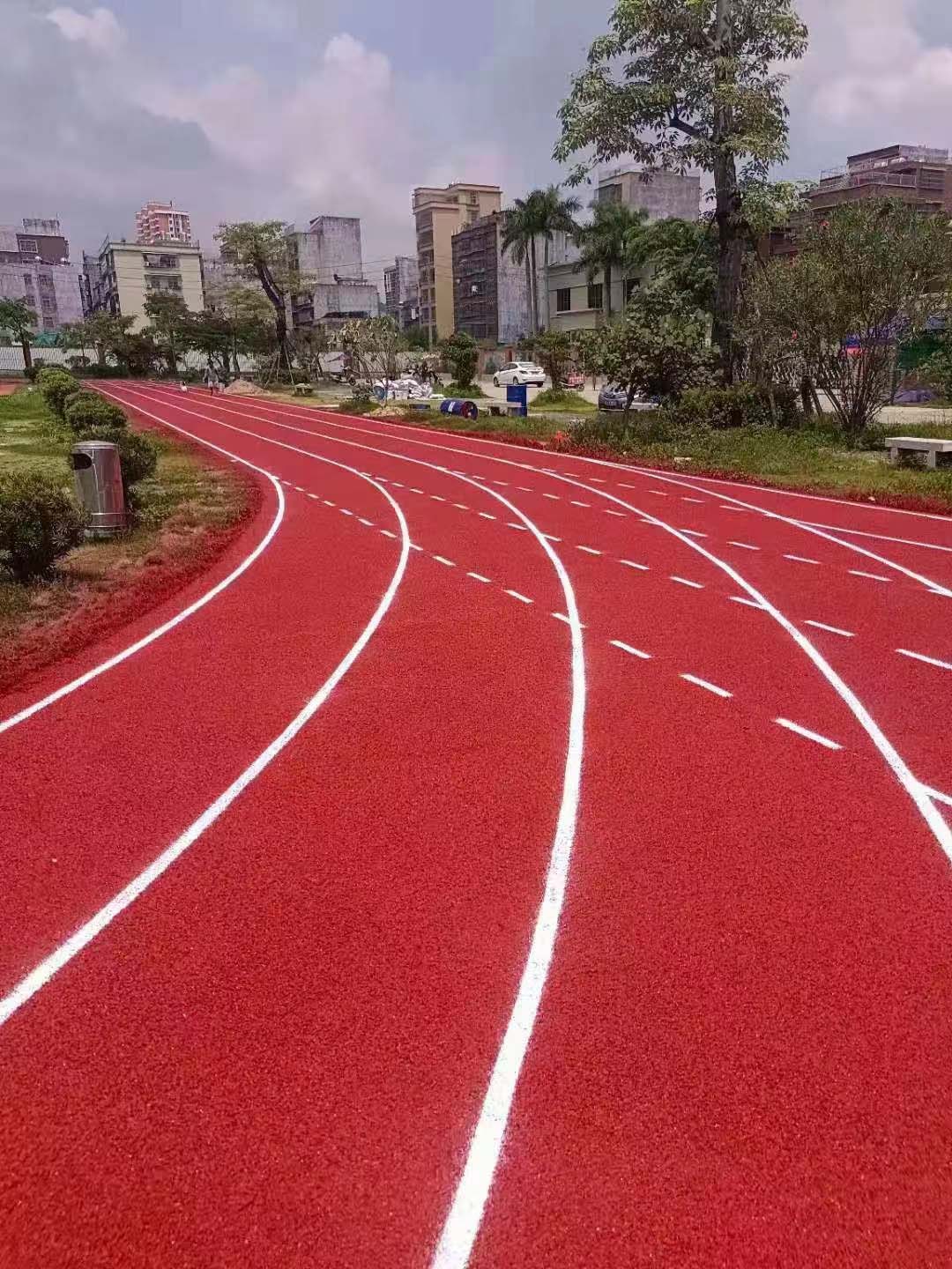 塑膠跑道定制   塑膠跑道多少錢(qián)  塑膠跑道廠(chǎng)家
