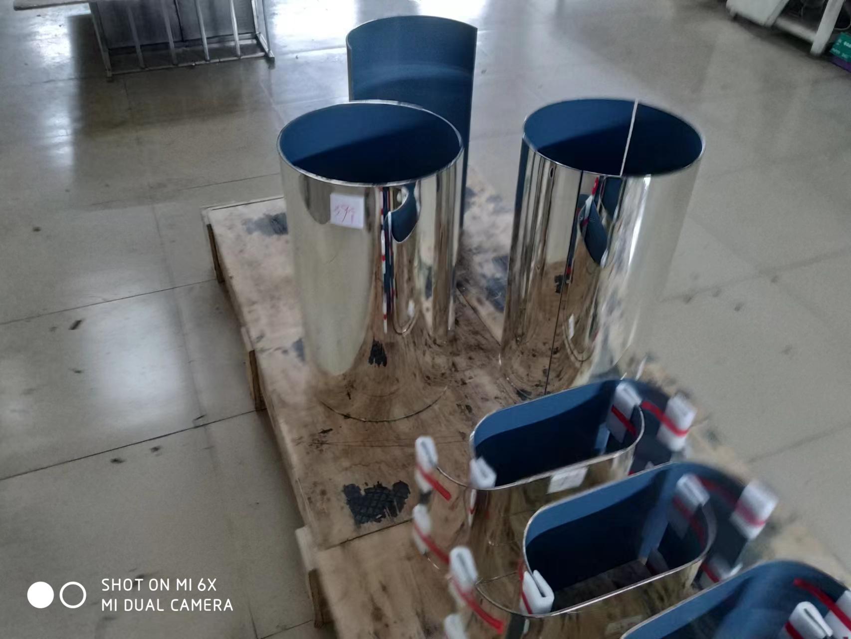 廠家供應圓柱形玻璃鏡價格、家具大廳圓柱形玻璃鏡生產(chǎn)廠家定制、圓柱形玻璃鏡價格