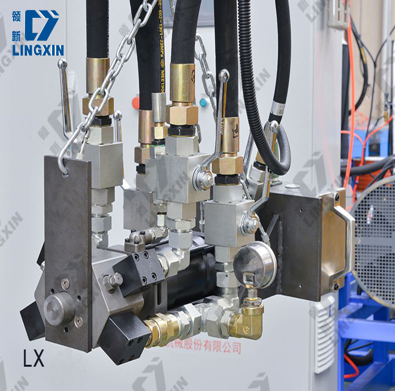 供應聚氨酯汽車內飾高壓發(fā)泡機汽車內飾發(fā)泡機