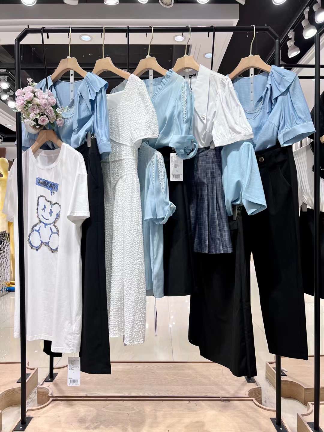 歐莎莉格2023新款正品女裝尾貨庫存批發(fā)直播實體女裝服飾拿貨渠道