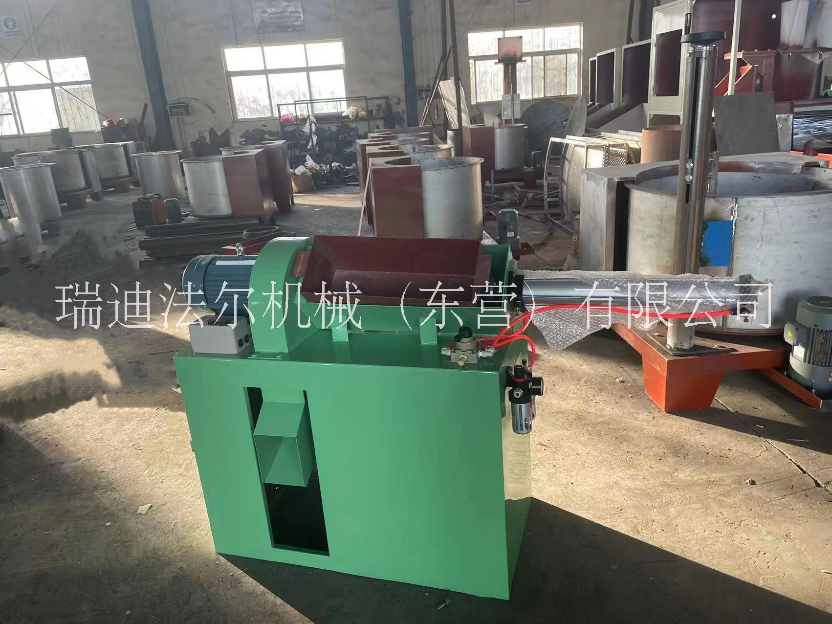 蠟片機(jī)水玻璃鑄造設(shè)備蠟片機(jī)蠟屑機(jī)削蠟機(jī)