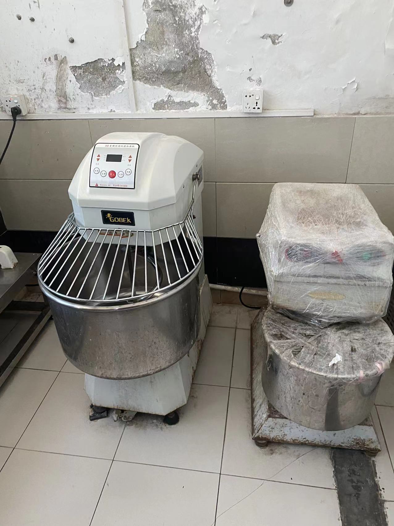廣州深圳東莞餐廳不繡鋼廚具回收商  專業(yè)二手設(shè)備回收電話價格   餐廳不繡鋼廚具回收