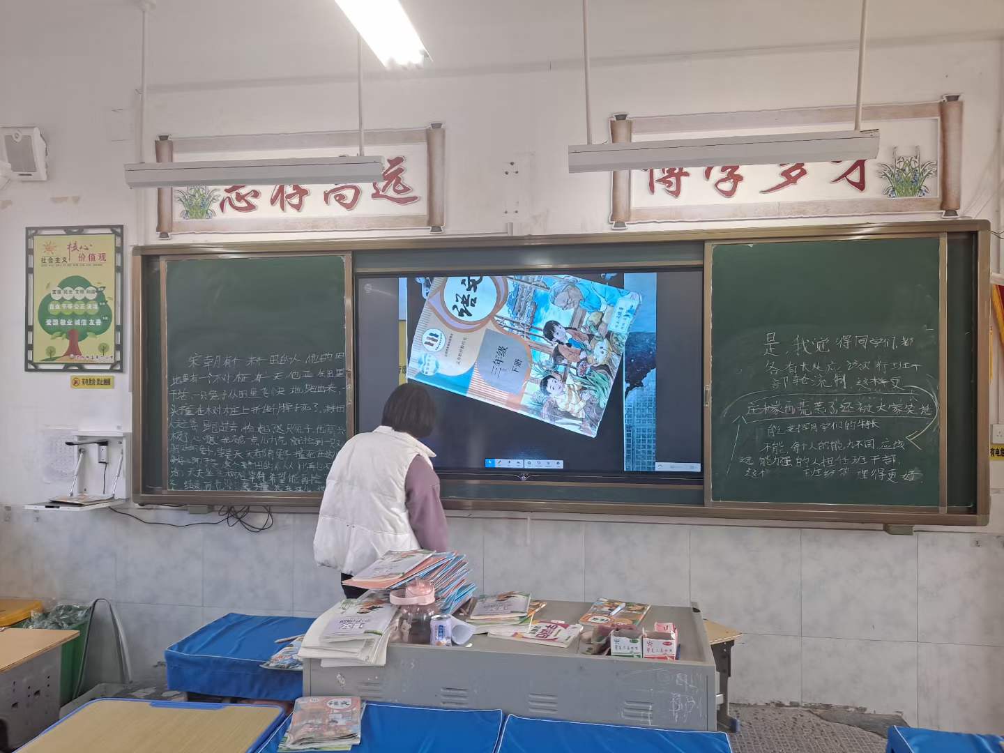 暢動CD-800壁掛展臺壁掛展示