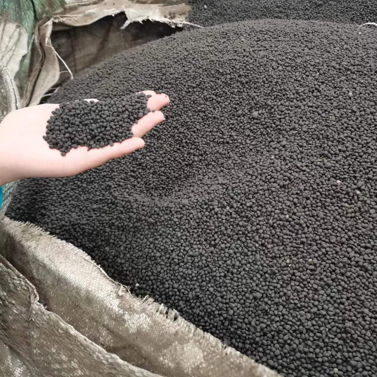 博為有機(jī)肥 秸稈禽畜糞便腐熟發(fā)酵 有效活菌有機(jī)質(zhì)60%固氮解磷抑菌 生物有機(jī)肥料