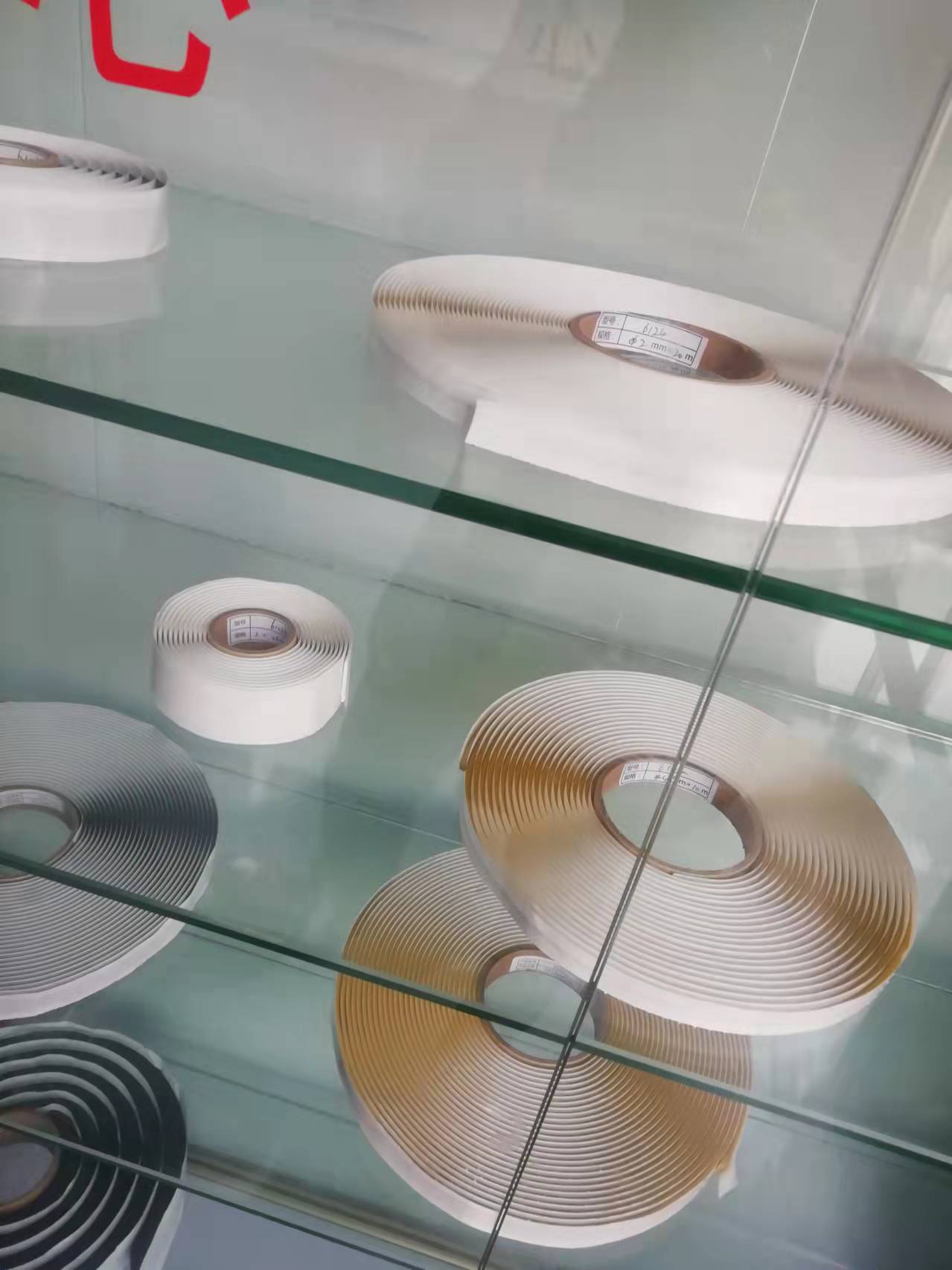 丁基膠帶 鋼結(jié)構(gòu)陽光板工程用 雙面丁基防水膠 [丁基膠帶陽光板工程用雙面丁基防水膠] 丁基防水膠帶 密封膠帶 防水膠泥