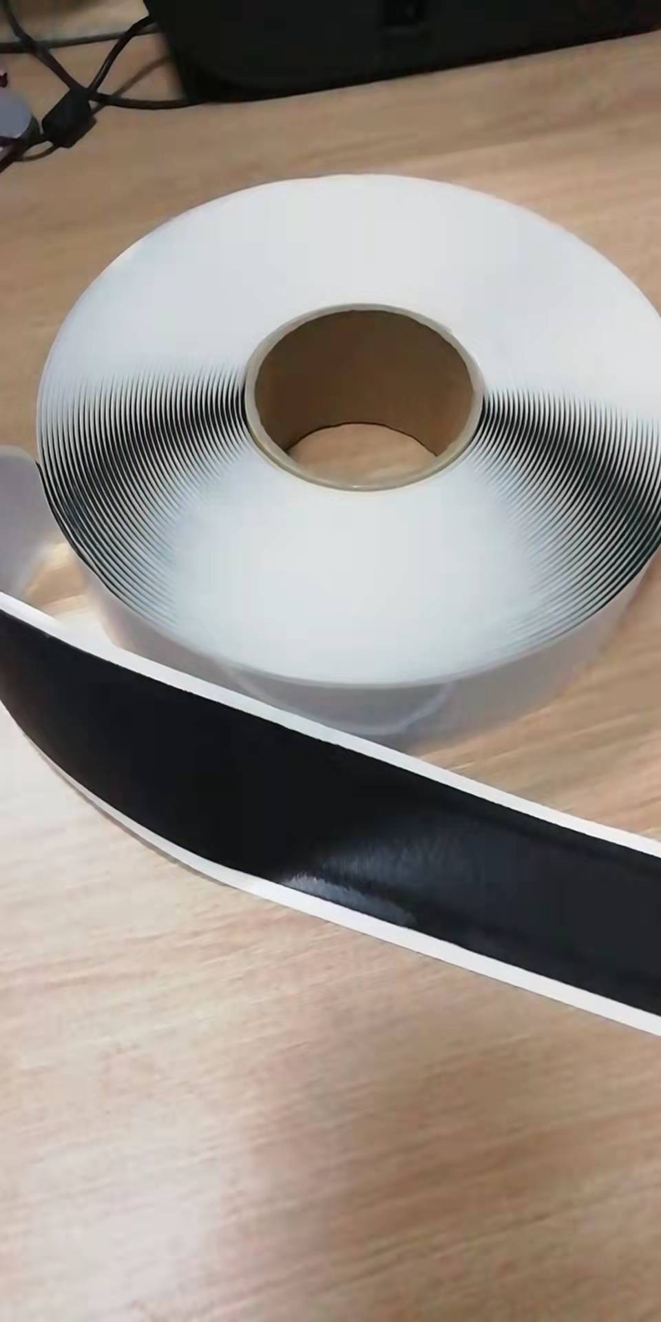 丁基膠帶 鋼結(jié)構(gòu)陽光板工程用 雙面丁基防水膠 [丁基膠帶陽光板工程用雙面丁基防水膠] 丁基防水膠帶 密封膠帶 防水膠泥