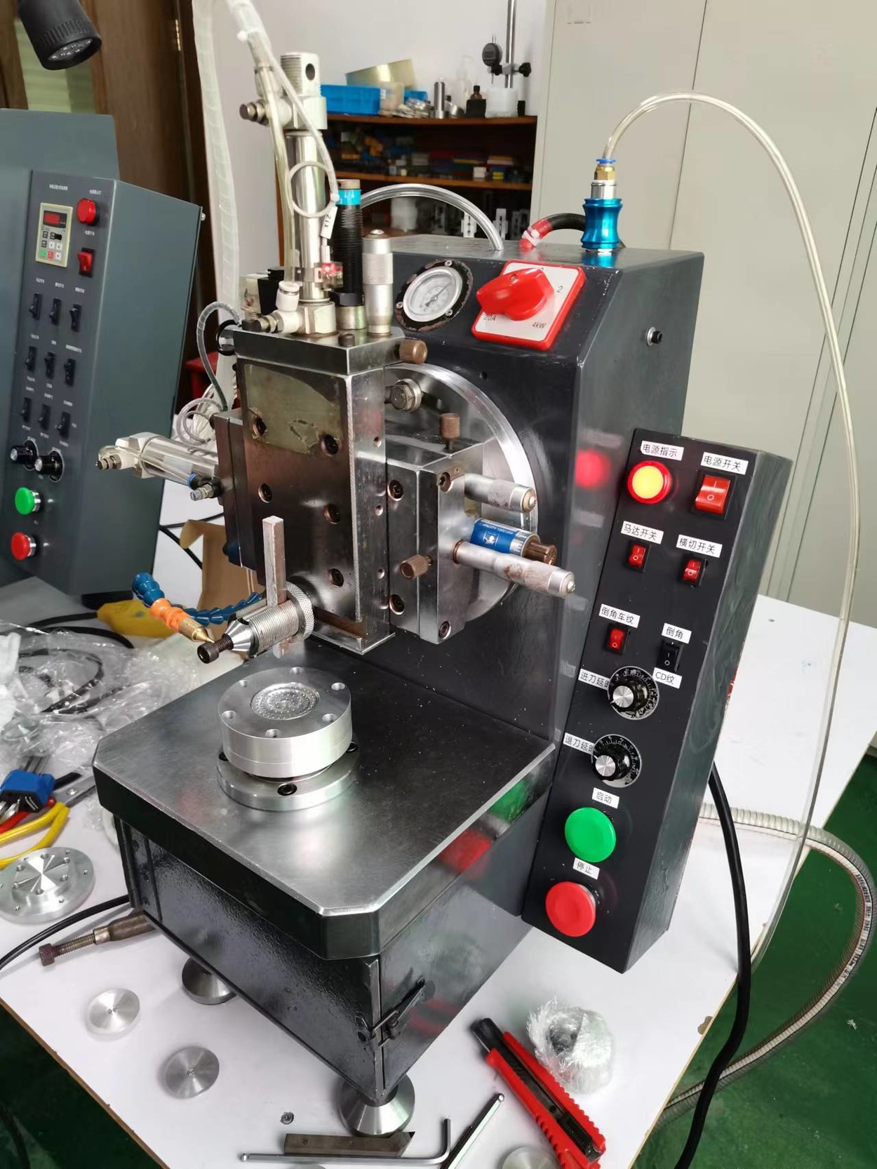 不銹鋼CD紋機(jī) 不銹鋼CD紋加工 不銹鐵CD紋機(jī) 不銹鐵CD紋加工