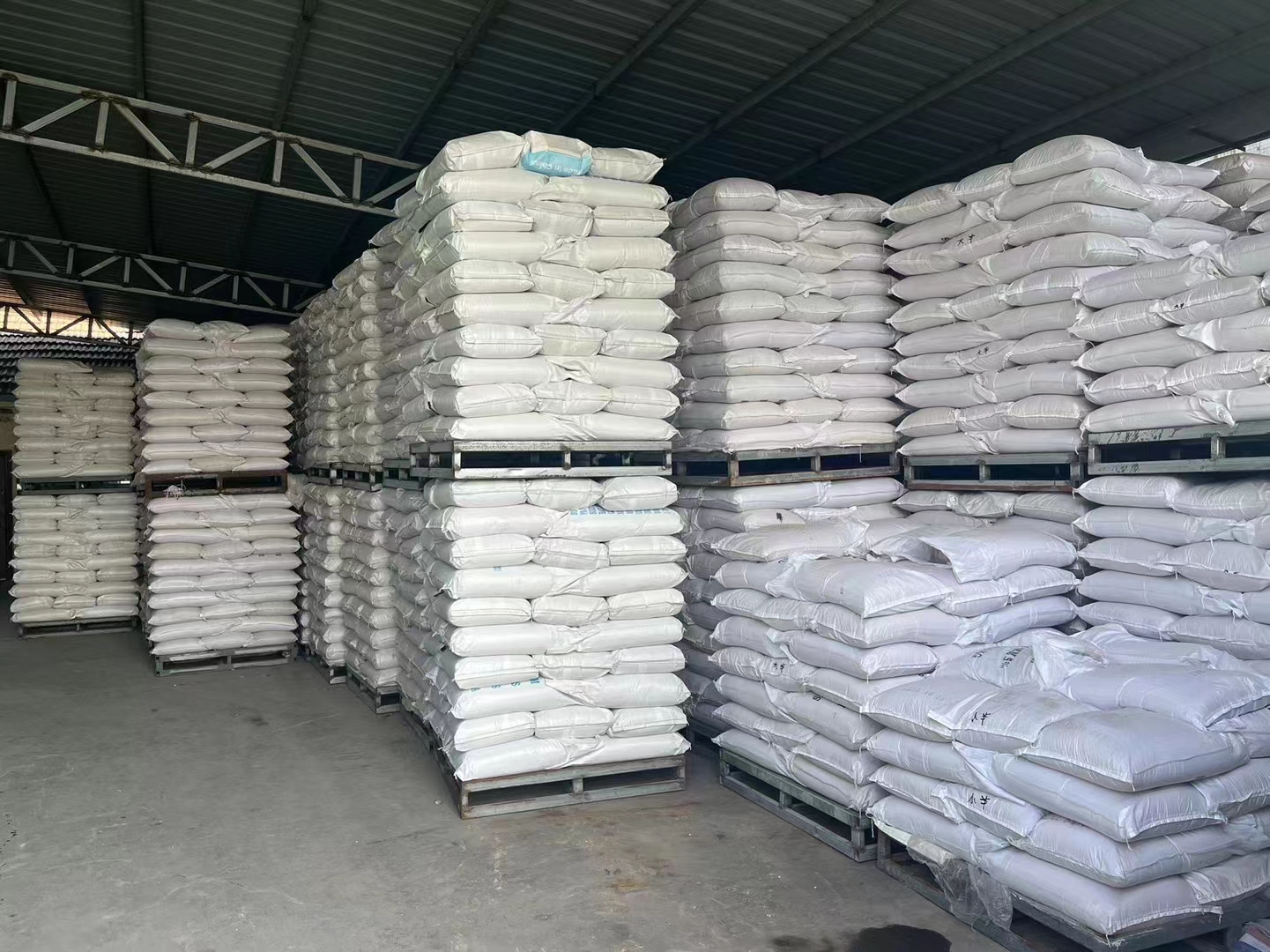成都硅膠原料廠家，報價，直銷，供應商，批發(fā)價  重慶艾維尼化工產品有限公司