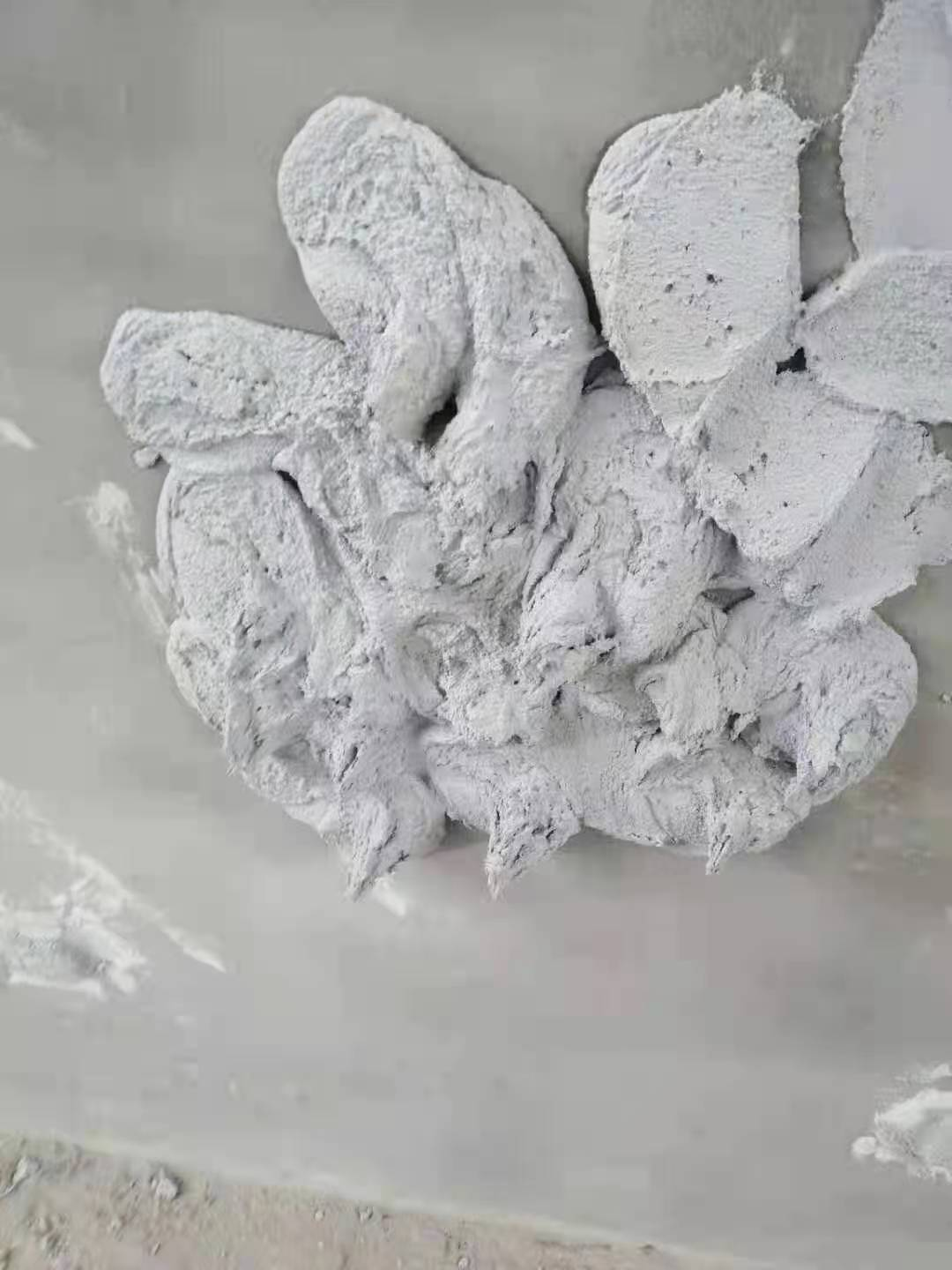 四平輕質(zhì)抹灰石膏生產(chǎn)制作--哪里有賣---價格--供應(yīng)