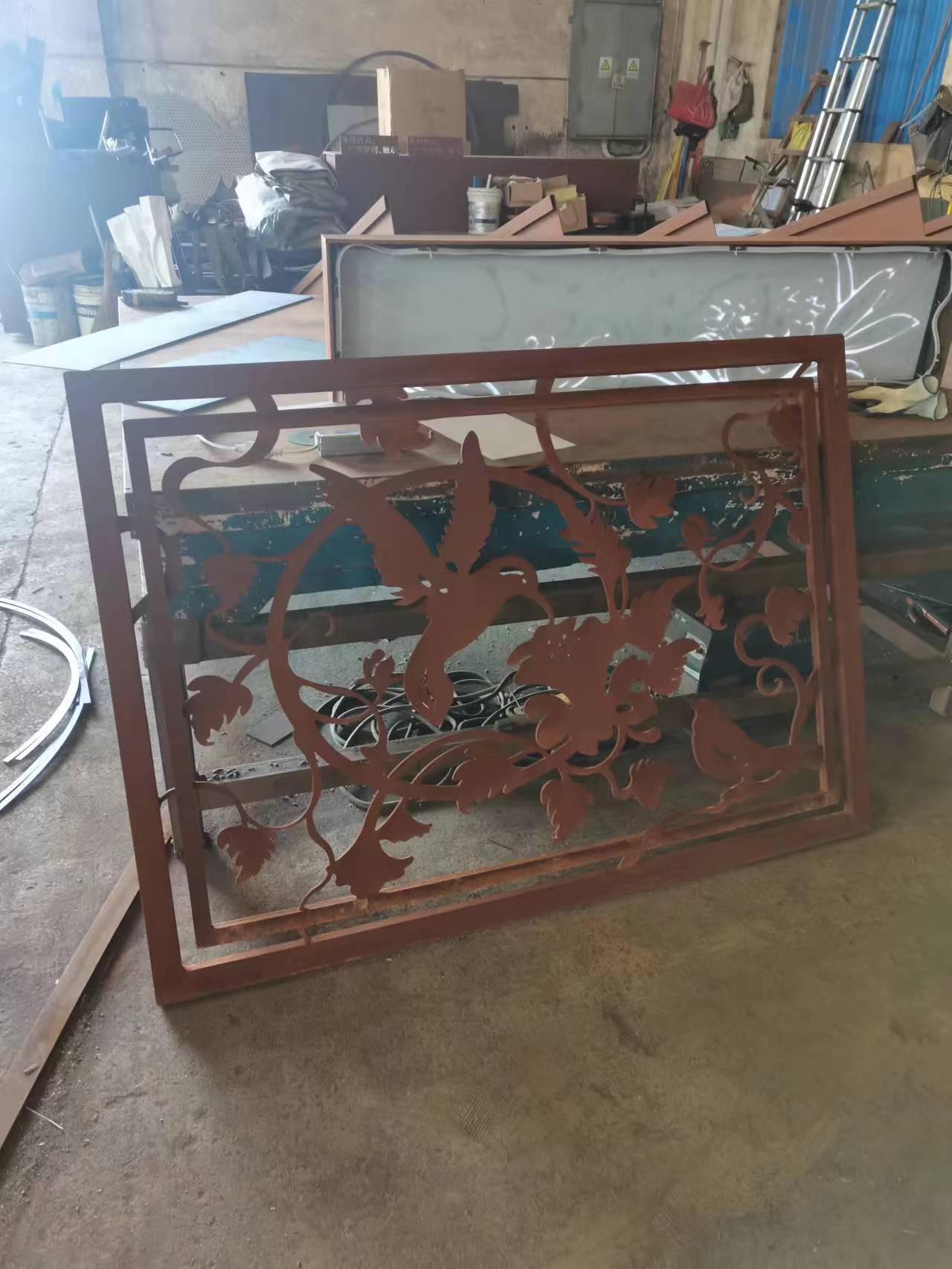 浙江供應(yīng)耐侯鋼屏風(fēng)廠家報(bào)價(jià)、哪家好、價(jià)錢、批發(fā)價(jià)格