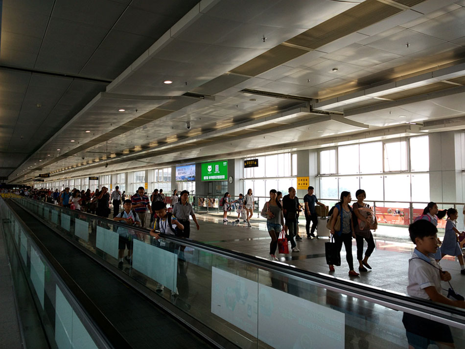 供應(yīng)深圳羅湖口岸廣告-羅湖口岸媒體廣告-羅湖口岸燈箱