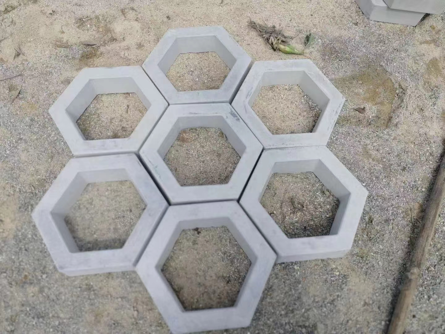 佛山高速邊坡六角護(hù)坡磚定制、價(jià)格、設(shè)計(jì)工程