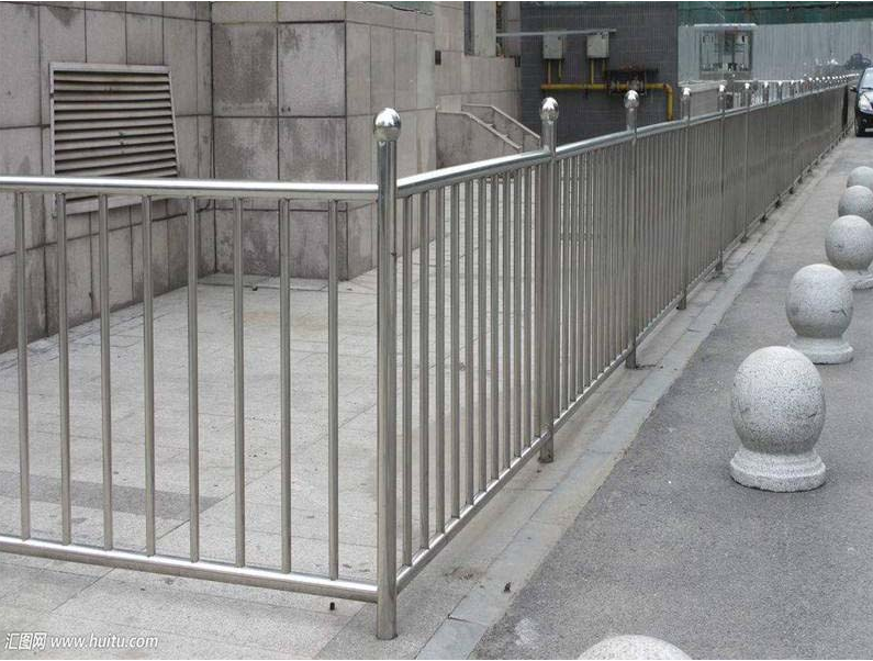 金屬圍欄不銹鋼工程廠家-價格-多少錢-供貨商【廣州金盛門窗有限公司】