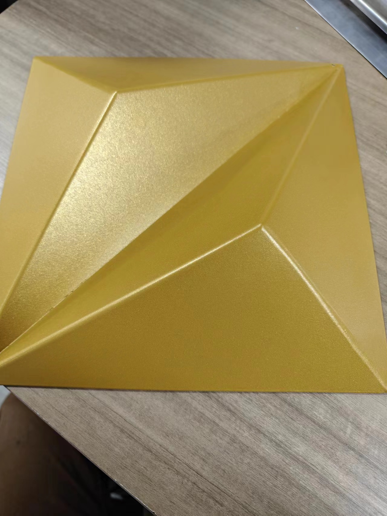 黃埔區(qū) 異形鋁單板折彎加工廠_異形造型鋁單板定制批發(fā)價格