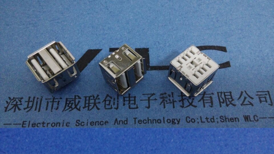 短體10.5-10.6 180度 雙層USB母座 （黑白膠）雙層USB連接器