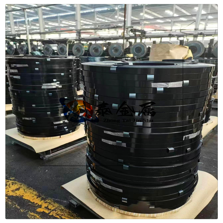 彩色涂漆鐵皮打包鋼帶 工廠訂做生產(chǎn)  32*0.9mm  0.9*19mm直銷現(xiàn)貨高強度 Q195涂漆打包帶鋼