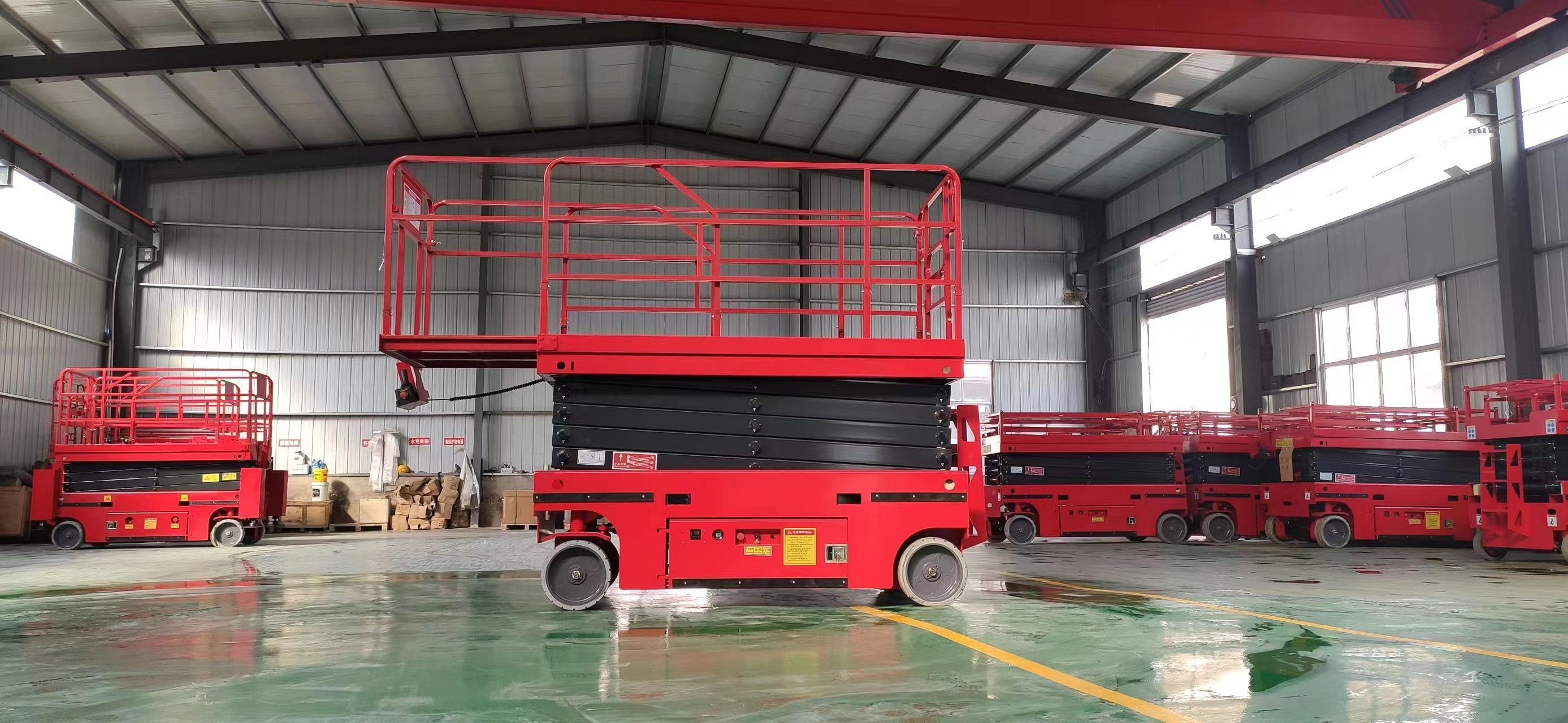 自行走全自行升降機(jī)高空作業(yè)平臺