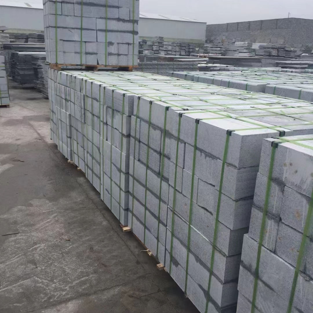 芝麻灰機(jī)切面路沿石哪家好 芝麻灰機(jī)切面路沿石哪里便宜