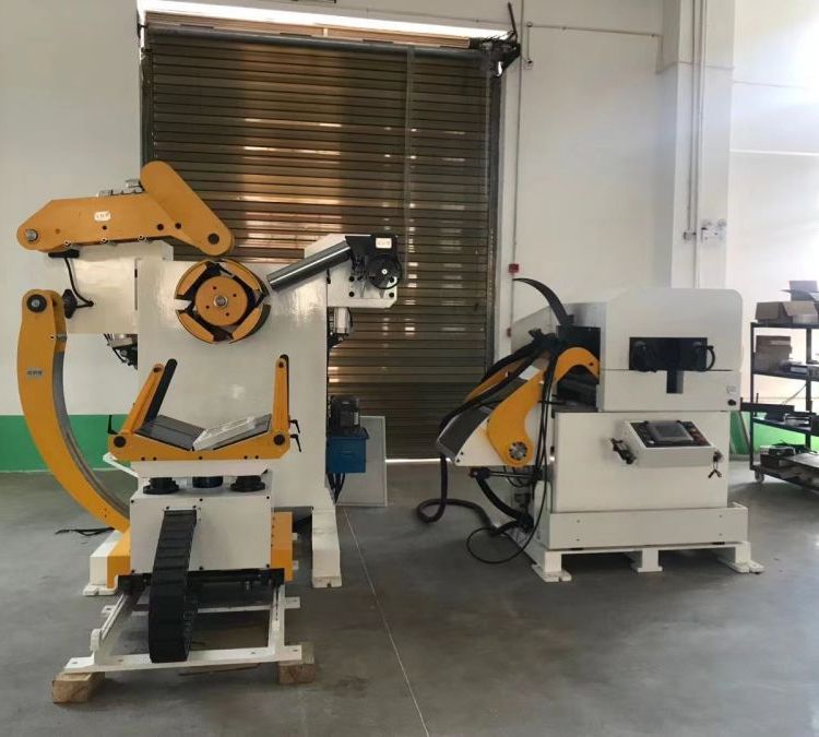 沖床自動化設備 NC伺服送料機 三合一料架整平送料沖壓線