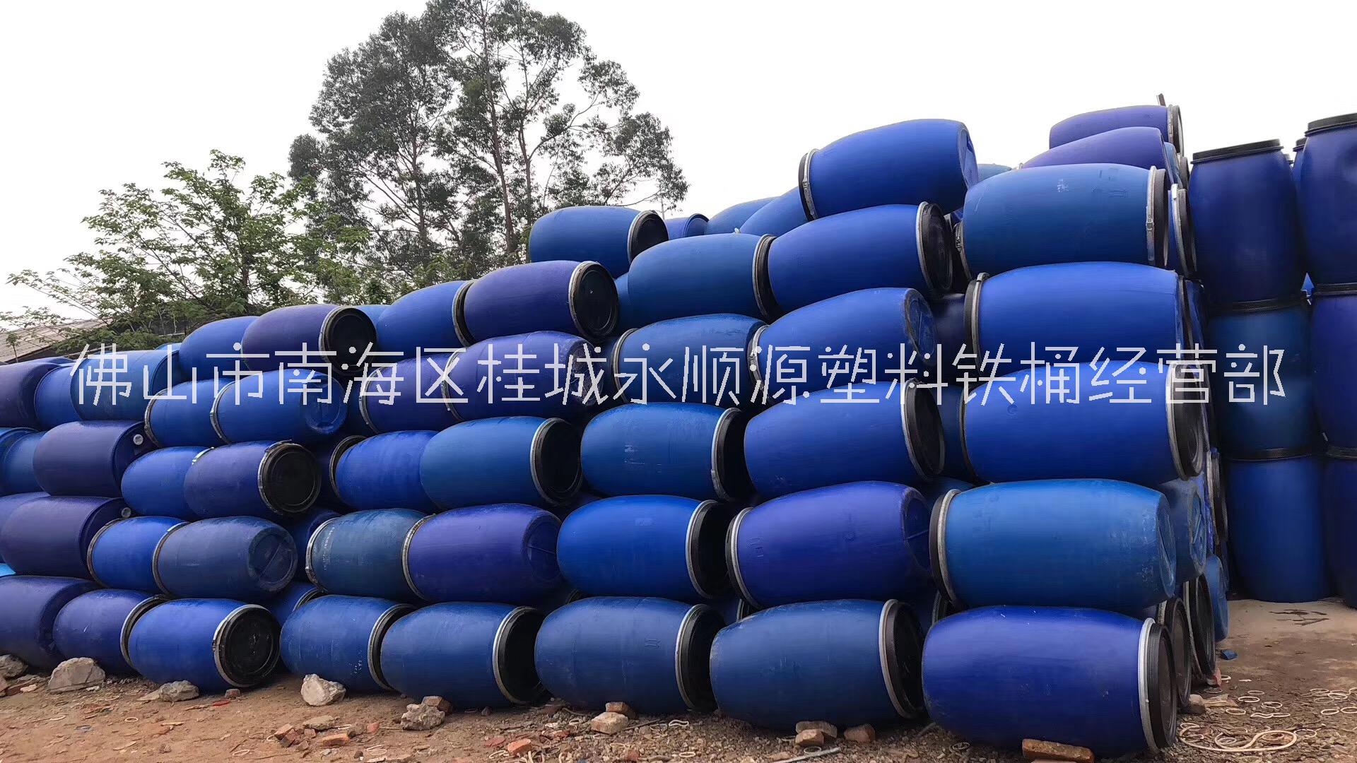 大量回收二手大小規(guī)格膠桶塑料桶噸桶化工桶開口桶閉口桶法蘭桶鐵箍桶