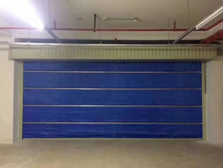 佛山廠房折疊式電動無機布卷簾門安裝廠家 運行平穩(wěn)