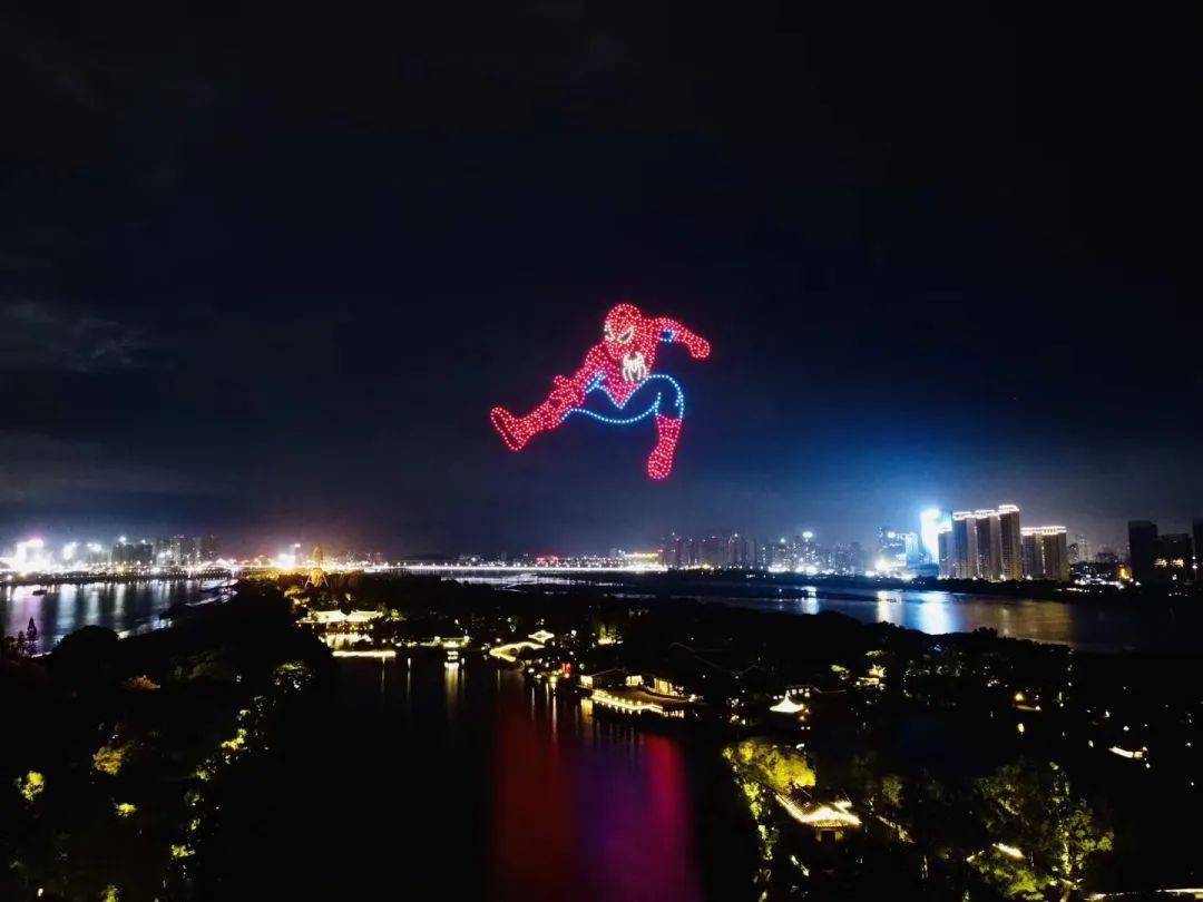 石家莊定制無人機(jī)飛行編隊燈光秀表演