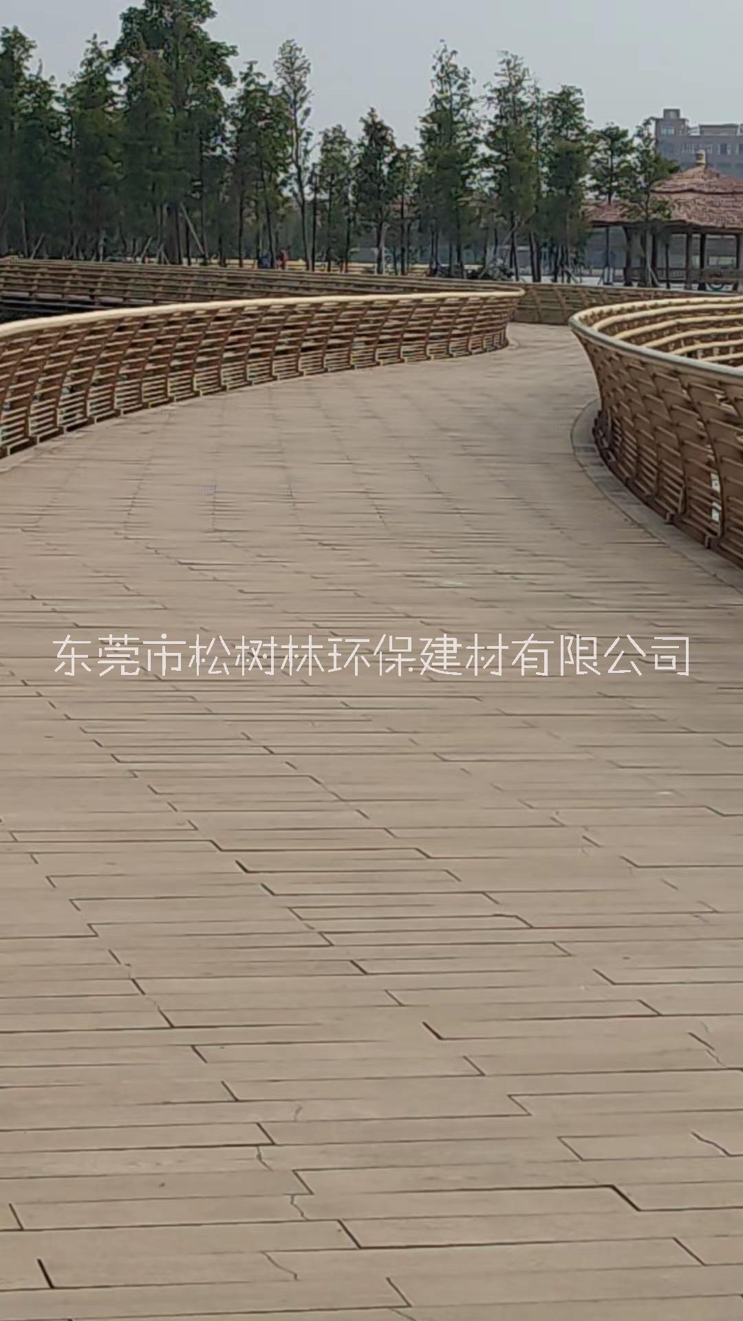 混凝土仿木樁