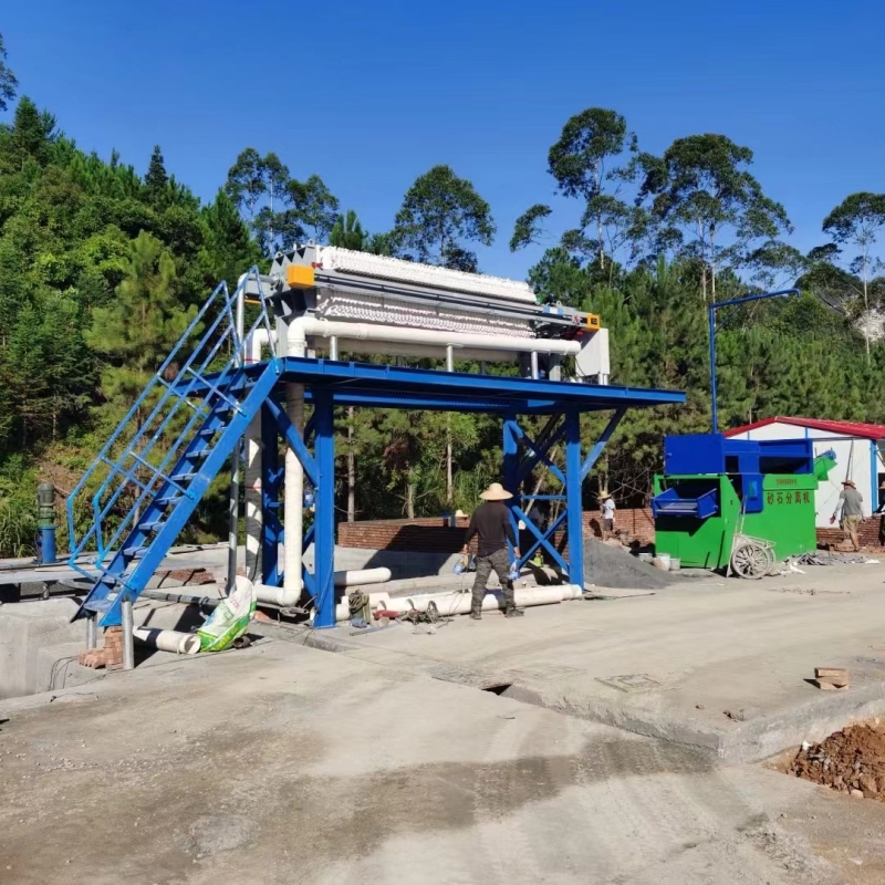 污泥固液分離機(jī)污水處理系統(tǒng)板框式壓濾機(jī)