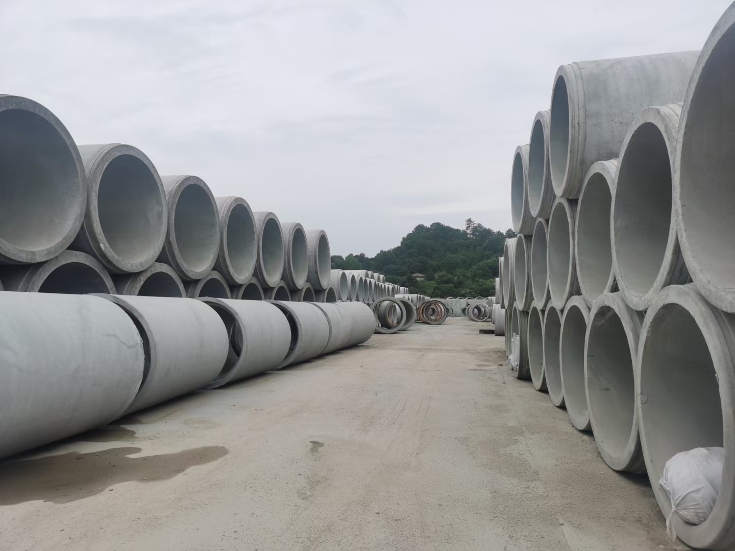 東莞鋼筋混凝土頂管供應(yīng)-市場(chǎng)報(bào)價(jià)-安裝-報(bào)價(jià)-生產(chǎn)廠家【東莞市松樹林環(huán)保建材有限公司】