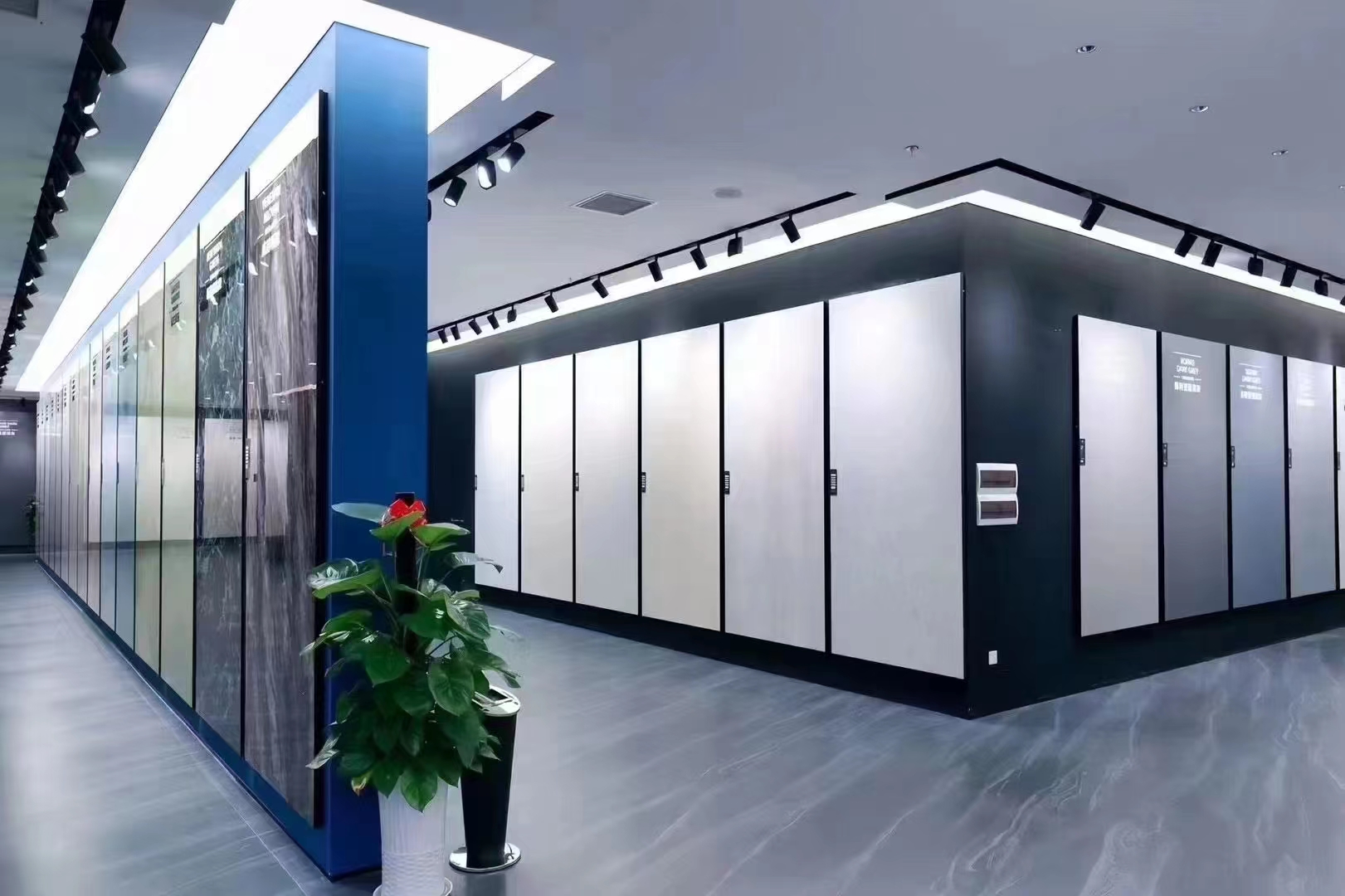 佛山岩板餐桌咨询找普居佳好建材