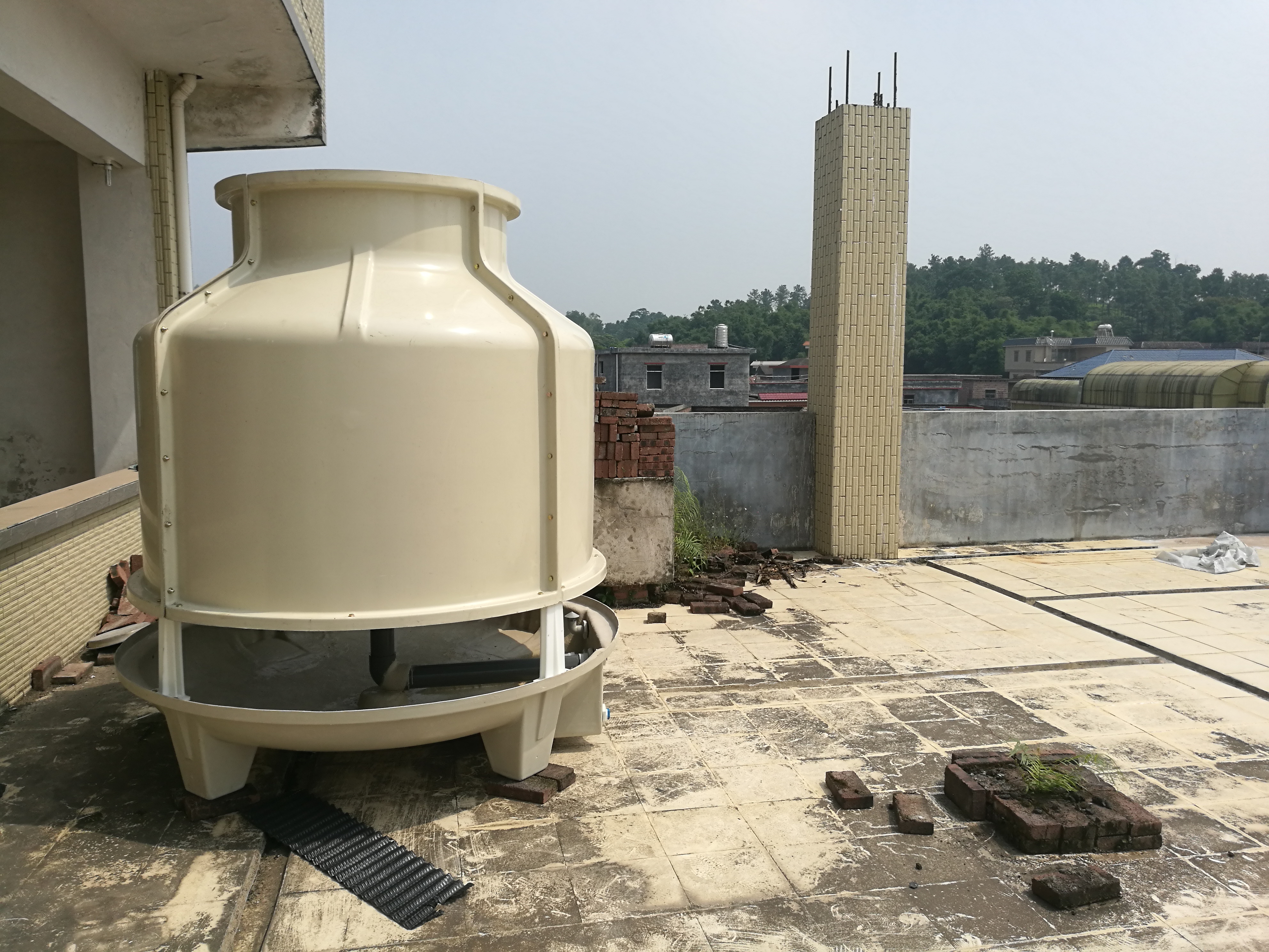 100噸高溫圓形冷卻塔 廠價(jià)銷售 冷卻水系統(tǒng)設(shè)計(jì) 高溫水管安裝