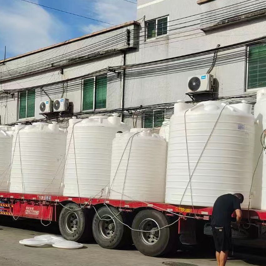 耐酸堿耐腐蝕6噸塑料水箱供貨商報價、哪家比較好、公司批發(fā)、多少錢