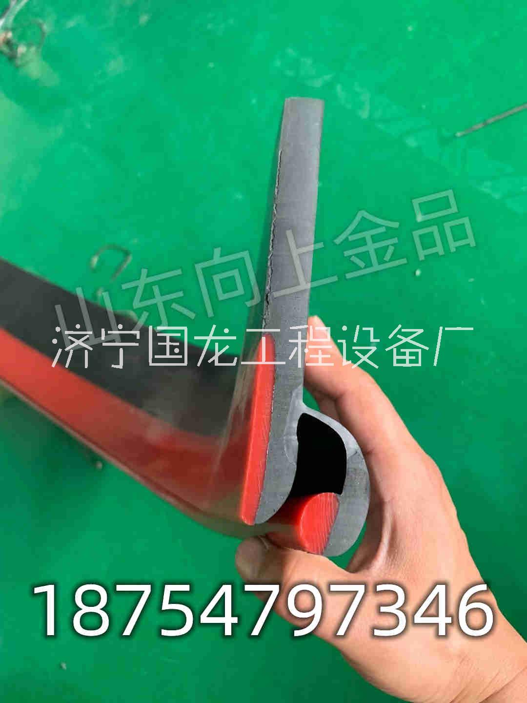 防溢裙板夾持器 250型防溢裙邊 皮帶機(jī)密封板