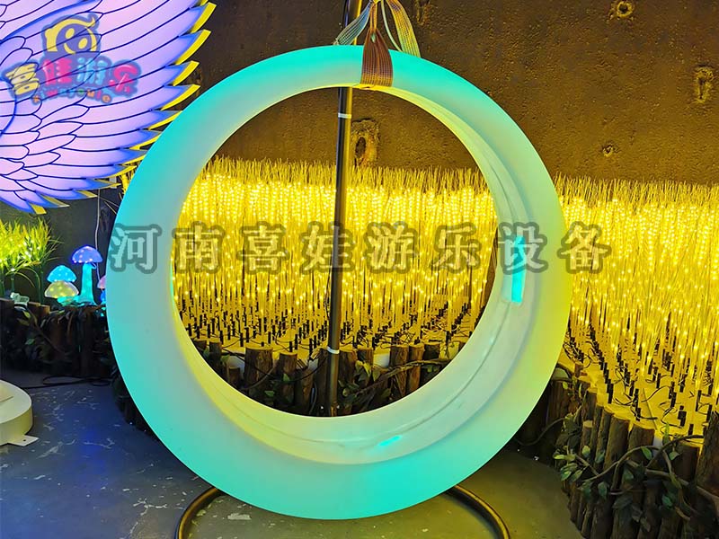 游樂設(shè)備廠家-月光秋千-*-喜娃游樂