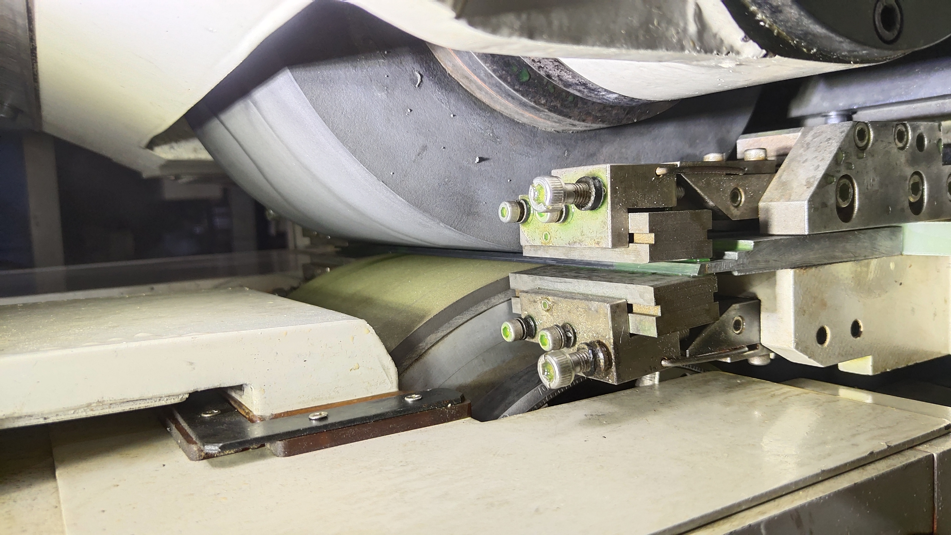 轉(zhuǎn)讓超高精密級(jí)日本米克隆無心磨