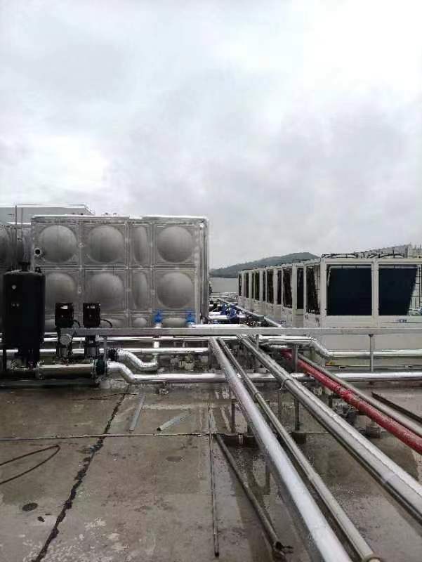 空氣能熱水器上門安裝 空氣源熱泵 工地洗澡用大型熱水系統(tǒng) 空氣能熱水工程 空氣能熱水工程報價