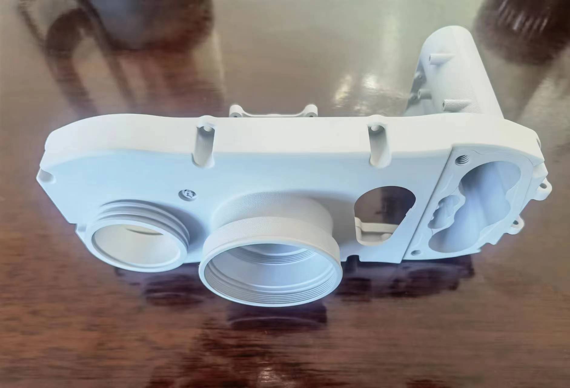 微弧氧化工藝 鎂合金本色微弧氧 化數(shù)碼相機(jī)表面處理加工 華源漆業(yè)