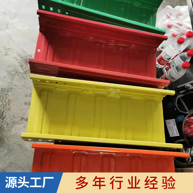 優(yōu)質(zhì)防腐橋架 節(jié)能輕型橋架 槽式電纜橋架