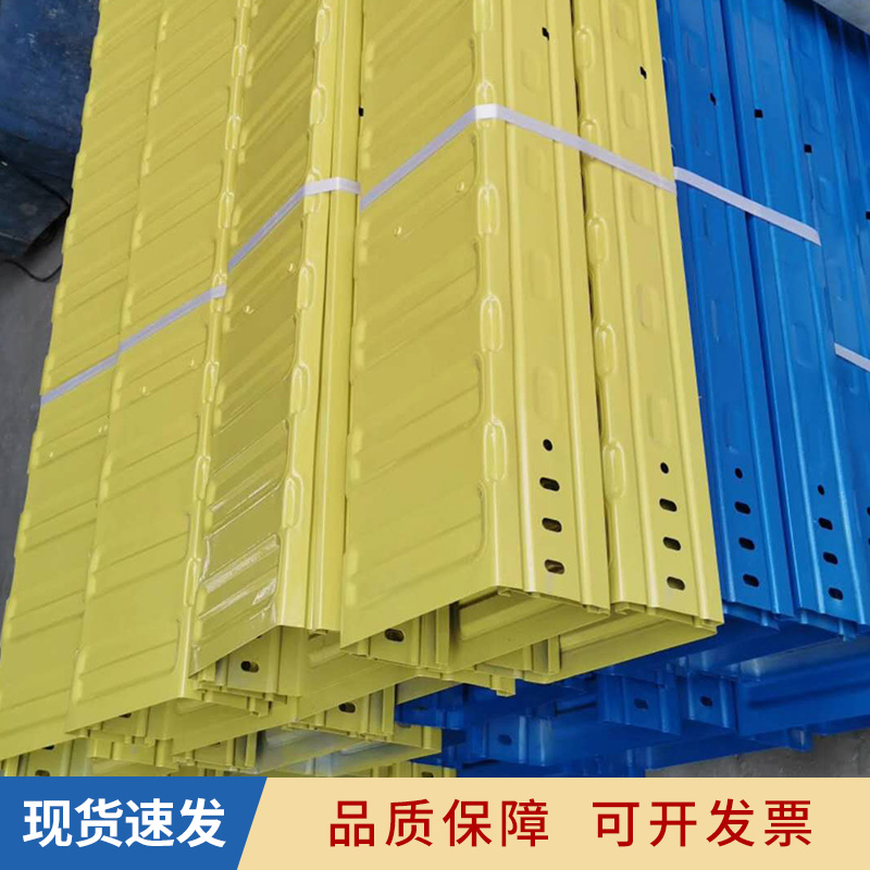 優(yōu)質(zhì)防腐橋架 節(jié)能輕型橋架 槽式電纜橋架
