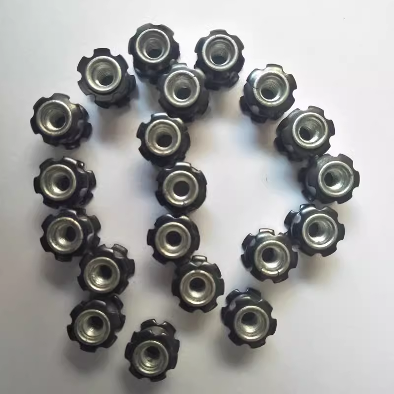 廣州八爪螺母廠家  M6x18.5x10圓螺帽螺絲帽堵頭扣件梅花彈片免焊接膨脹卡簧