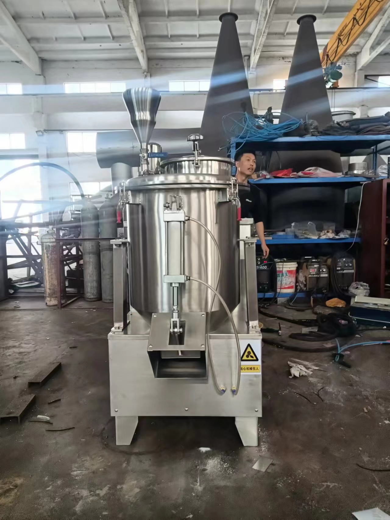 高速混合機(jī) 聚乙烯果粉 混料設(shè)備性能穩(wěn)定