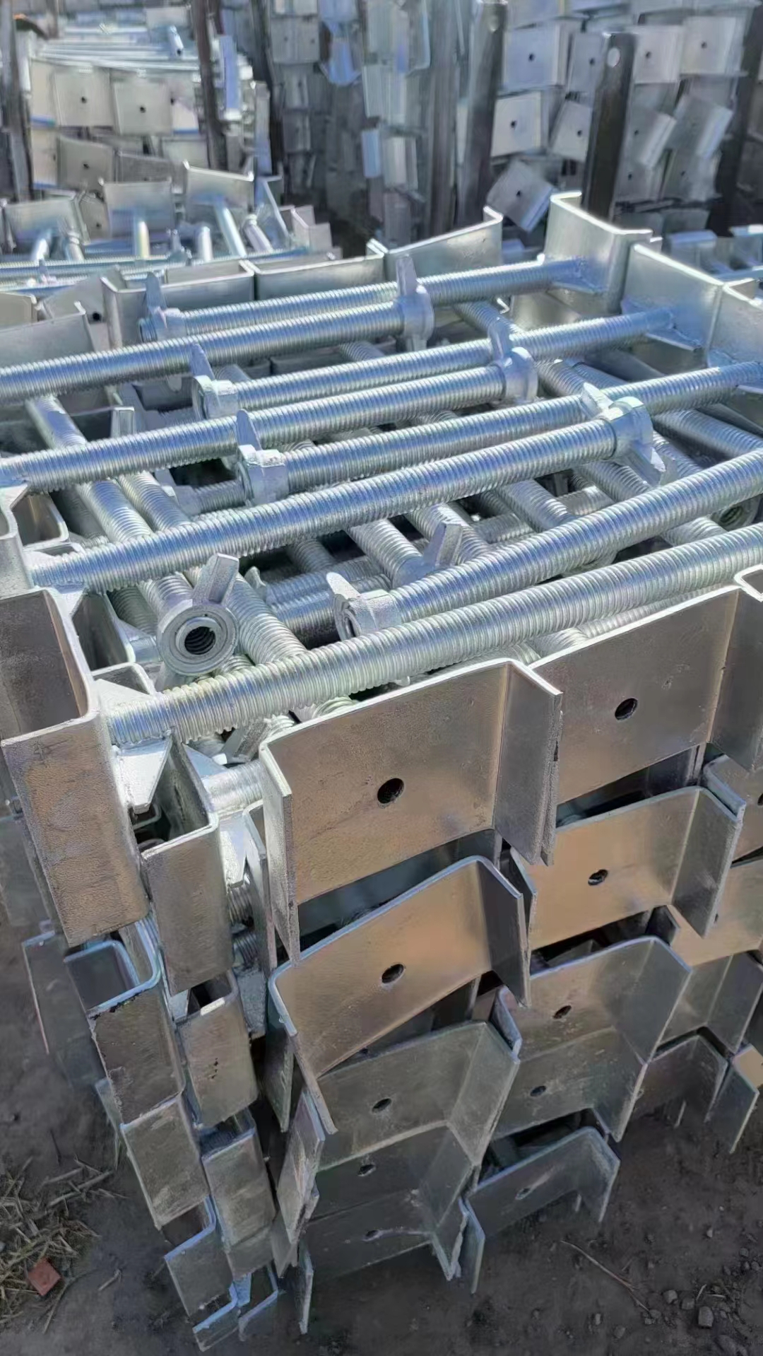 河北建筑空心絲杠，建筑絲杠廠家批發(fā)，鍍鋅建筑用全扣絲杠