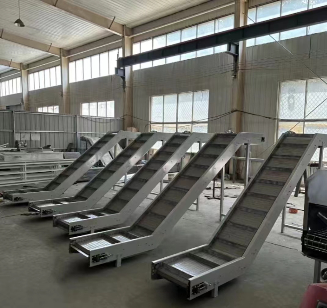 鏈板輸送機(jī) 環(huán)鏈板式輸送機(jī)輸送量大易維護(hù)使用壽命長(zhǎng)