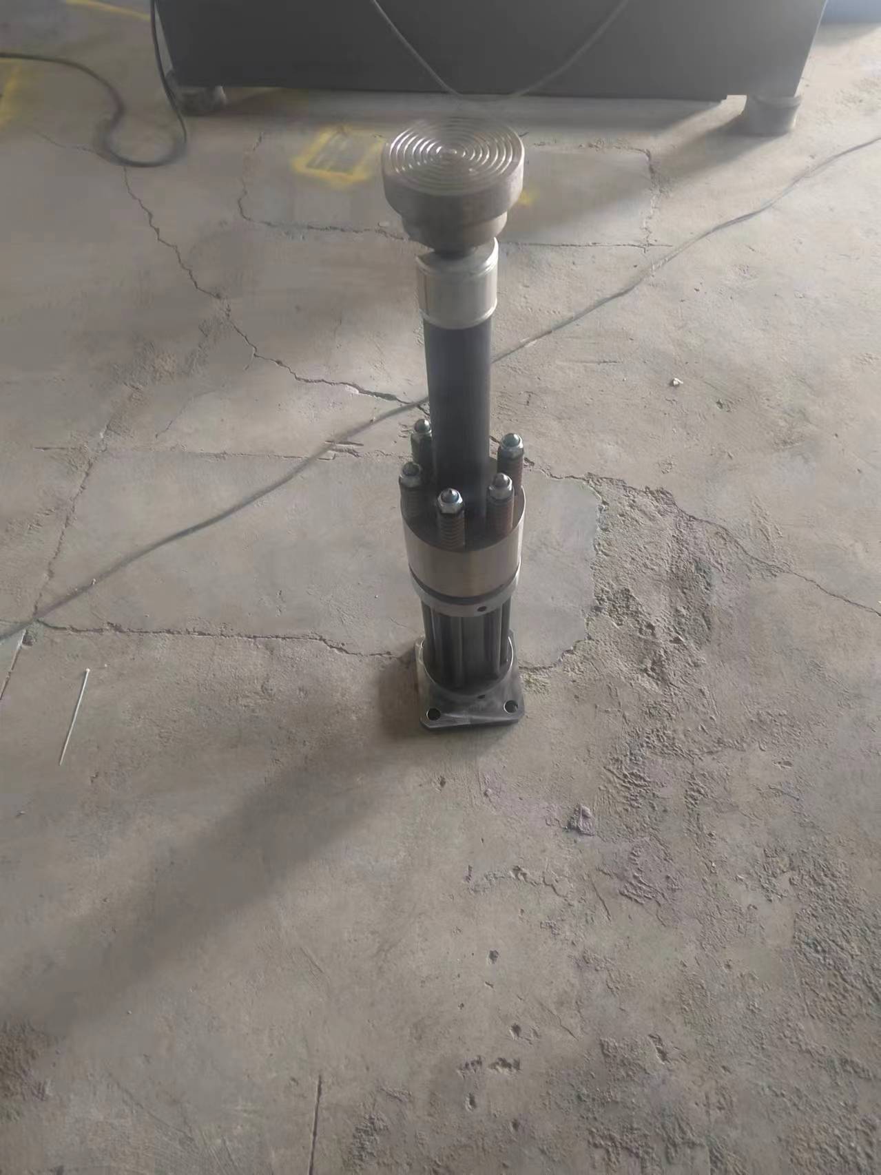 振砂機氣錘    振砂機氣錘哪里有    振砂機氣錘哪家好  濟南振砂機氣錘哪里有