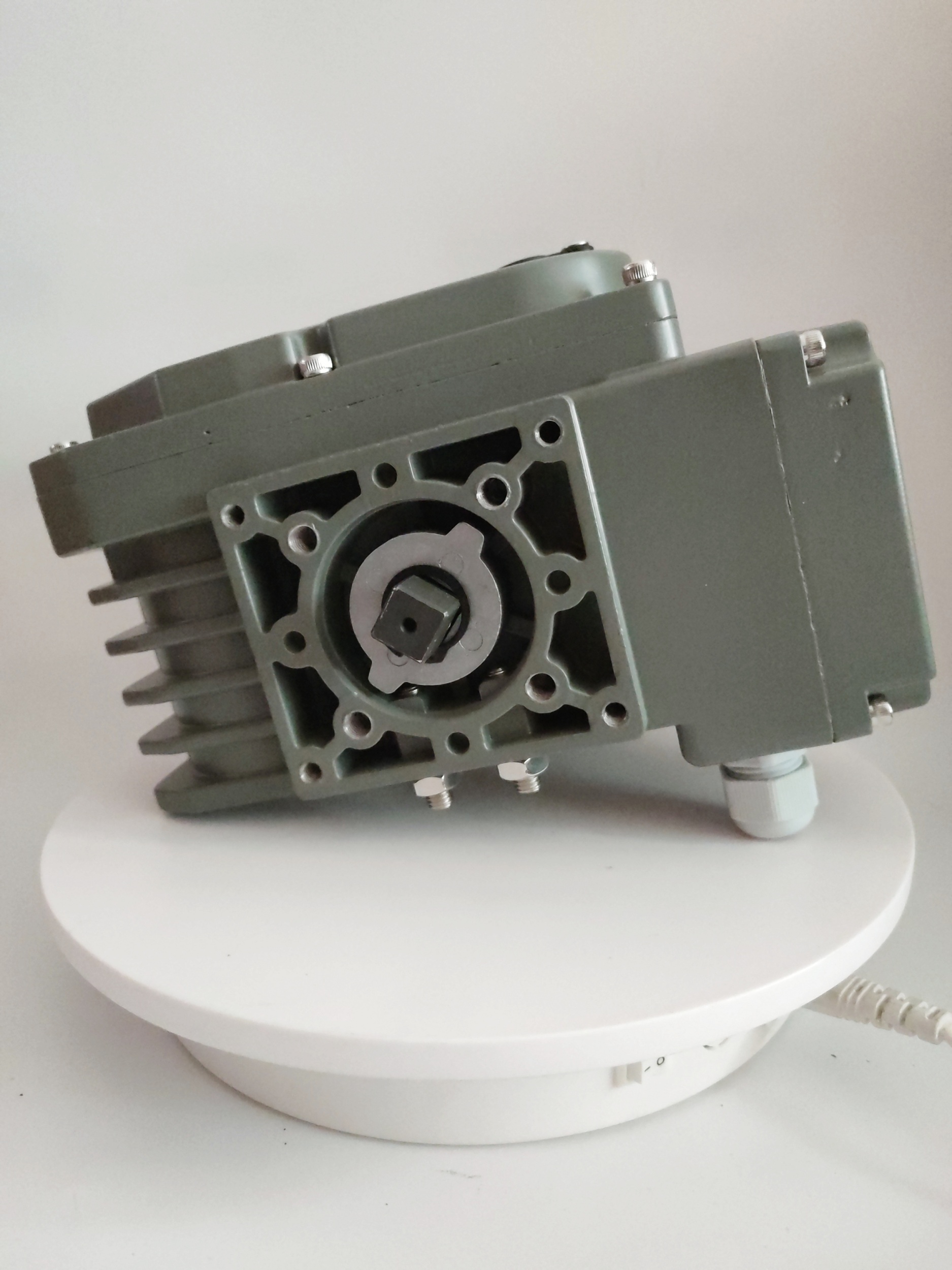 BLH-05閥門電動裝置 電動執(zhí)行機(jī)構(gòu) 電動執(zhí)行器