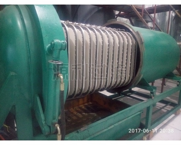 臥式脫蠟過濾機(jī)哪家好   新鄉(xiāng)臥式脫蠟過濾機(jī)  臥式脫蠟過濾機(jī)