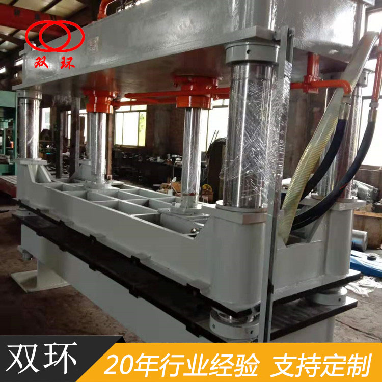 河北供應(yīng)雙環(huán)400噸熱模鍛四柱壓力機(jī) 冷壓整形汽車配件制作機(jī)械