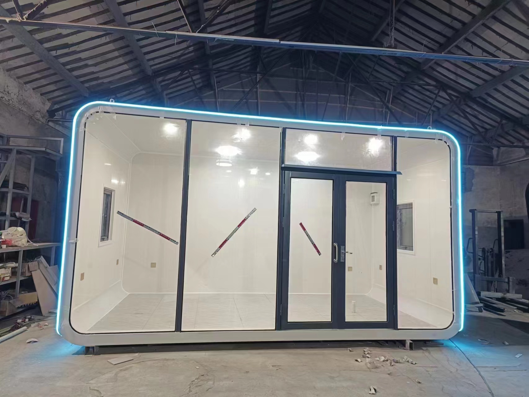 特色景觀蘋果艙崗?fù)ぴ靸r多少錢  露營蘋果艙崗?fù)つ睦镉匈u