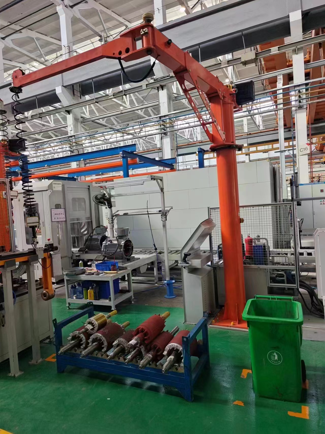 智能折臂提升機(jī)供應(yīng)商  智能折臂提升機(jī)價(jià)格  智能折臂提升機(jī)多少錢