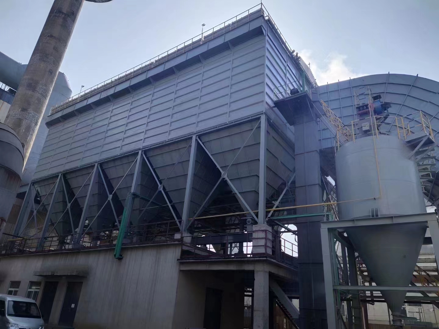 袋式除塵器報價 袋式除塵器熱線 袋式除塵器批發(fā) 袋式除塵器廠家